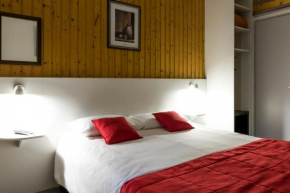 Отель Fasthotel Thones, Тон 